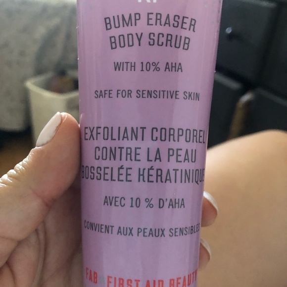 First Aid-Bump eraser body scrub and ingrown hair pads bundle - Picture 3 of 3